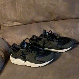 Huaraches Nike shoes